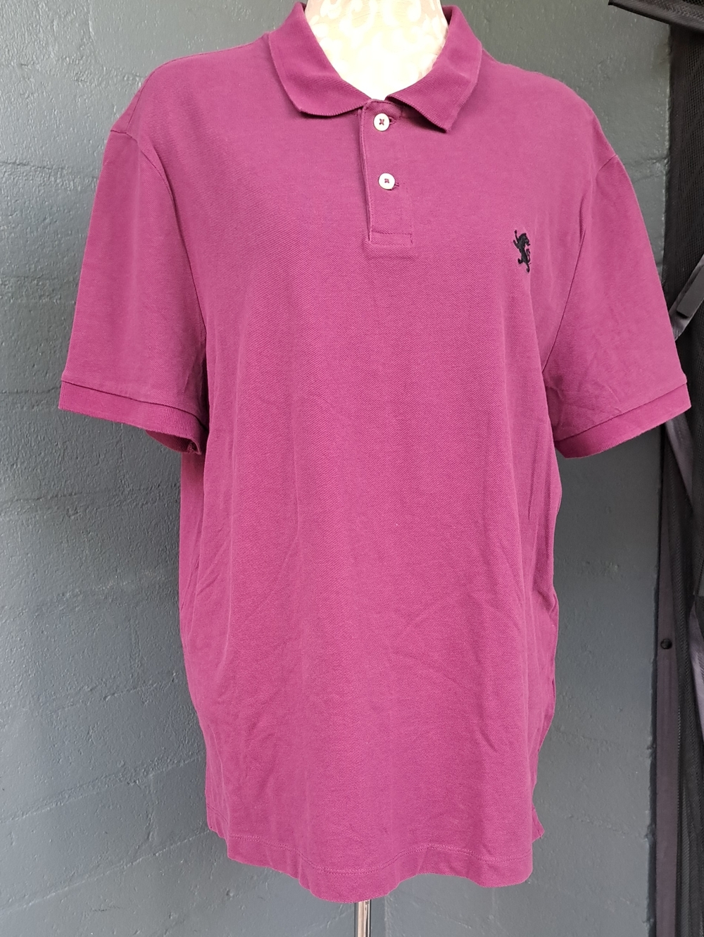 Express Women's Polo Shirt in Magenta